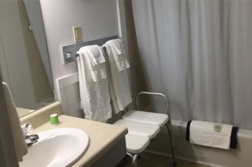 Handicap Suite Bath
